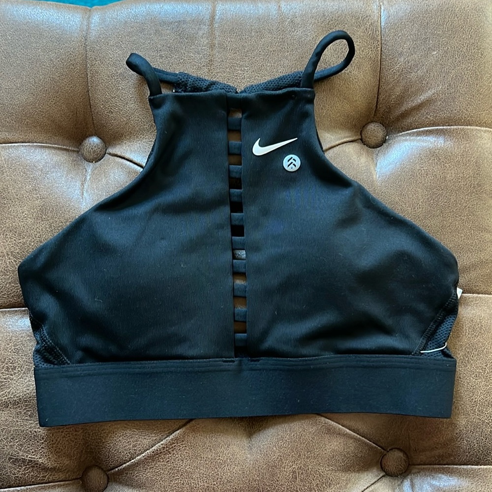 NWT: Nike Indy Lattice Bra
